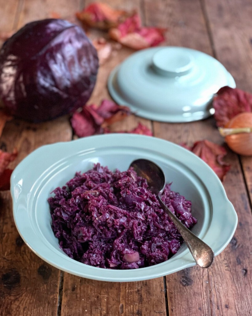 Pressure Cooker Spiced Red Cabbage