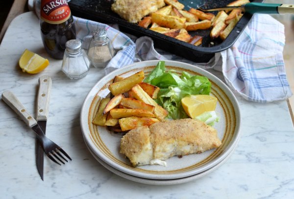 Baked Hake & Oven Chips 