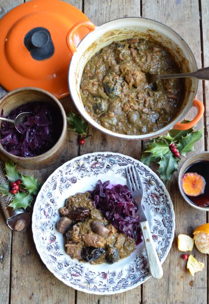 Christmas Eve Comfort Food - Christmas Carollers' Casserole: Elizabethan Spiced Beef Stew