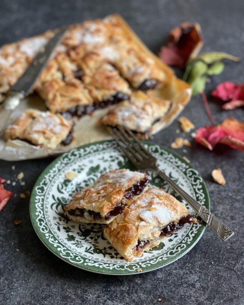 Mincemeat & Almond Squares