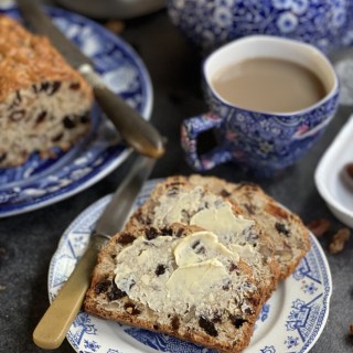 Fruited Date & Walnut Tea Loaf (Fat free and low sugar)