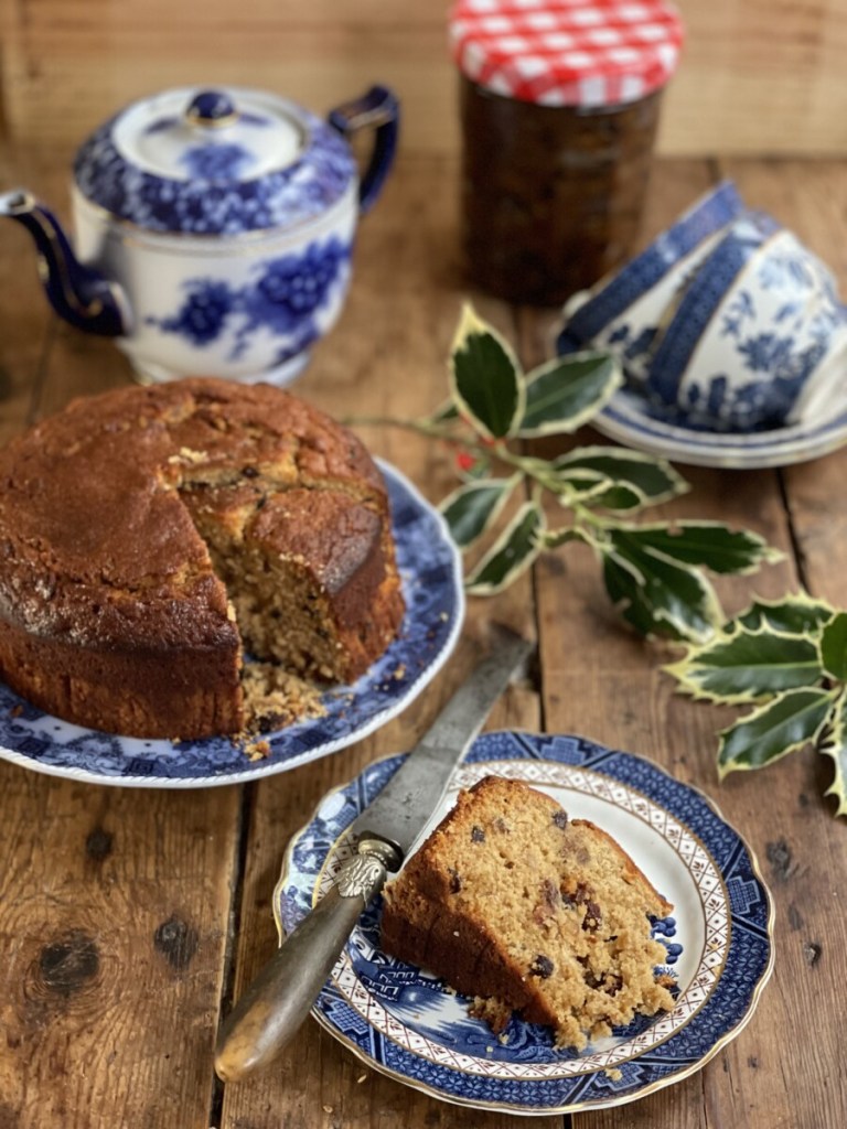 Easy Mincemeat Cake