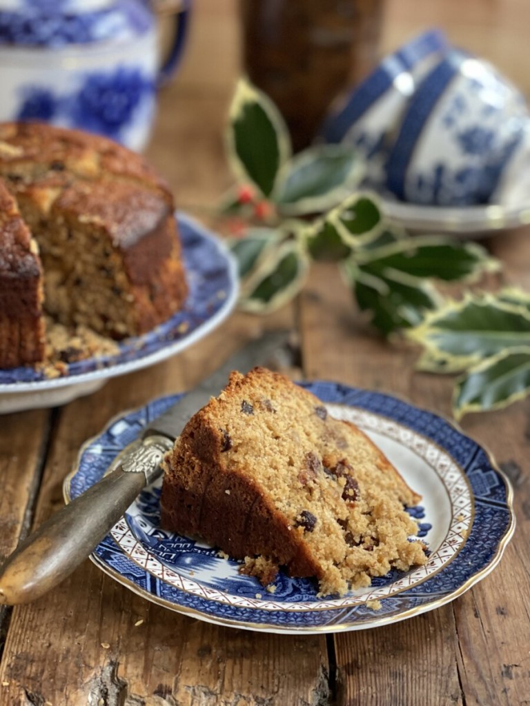 Easy Mincemeat Cake