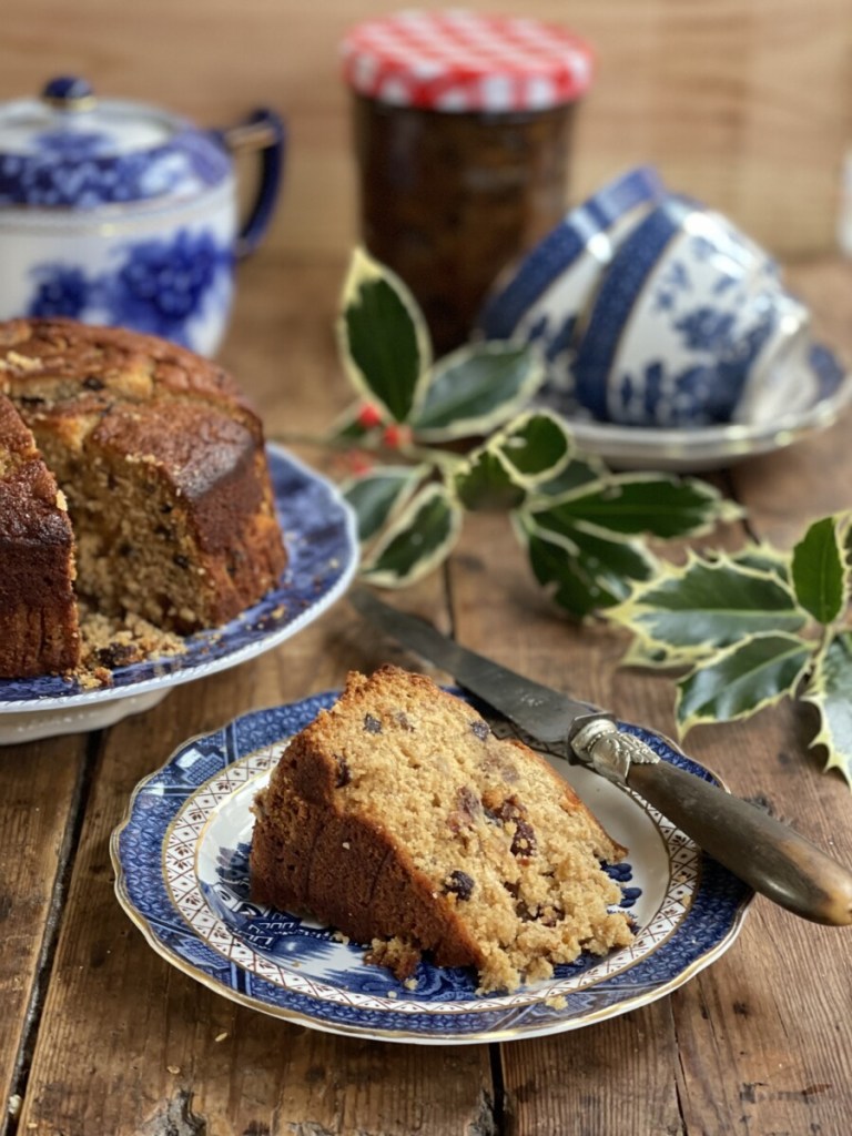 Easy Mincemeat Cake