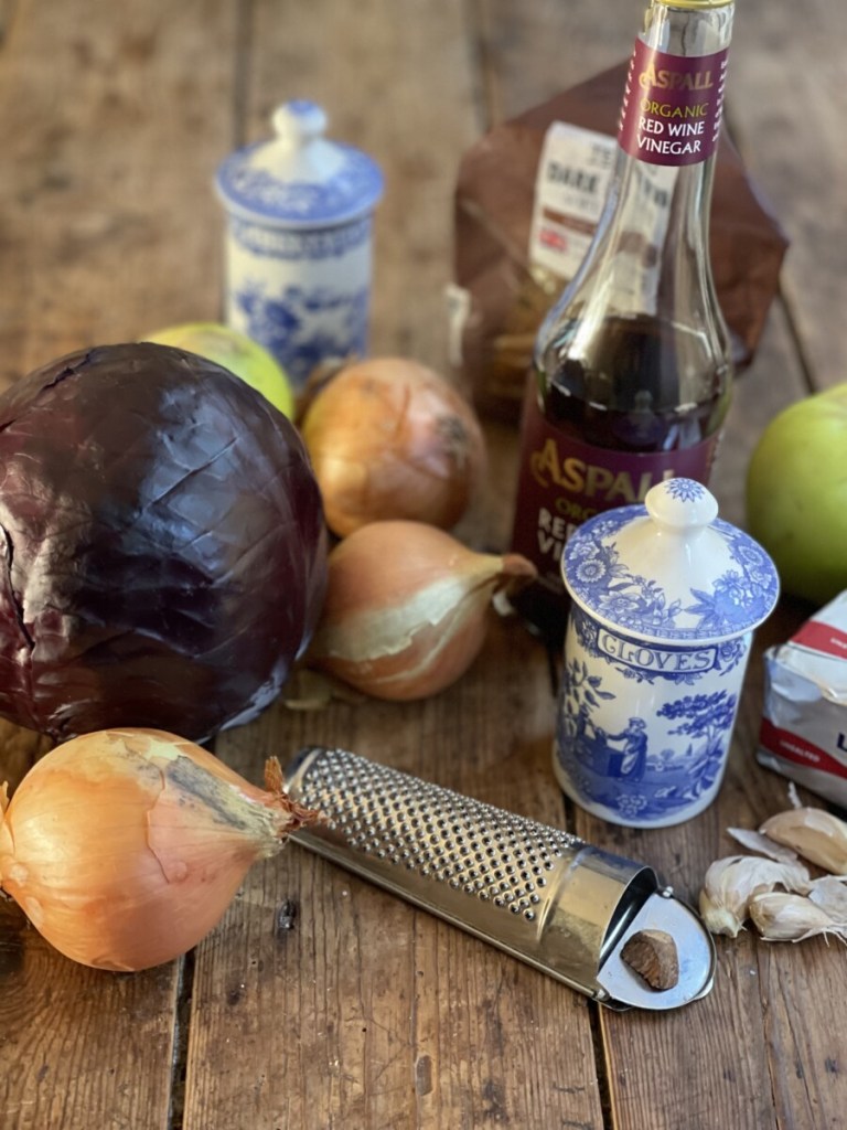 Pressure Cooker Spiced Red Cabbage