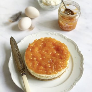 Apricot Baked Cheesecake