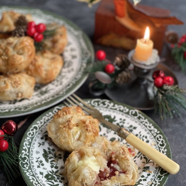 Mini Brie & Cranberry Puff Pastry Parcels