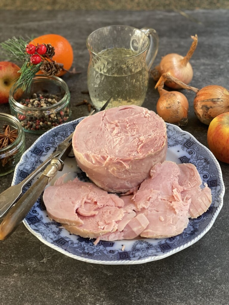 Fruity Aromatic Slow Cooker Ham (Gammon)