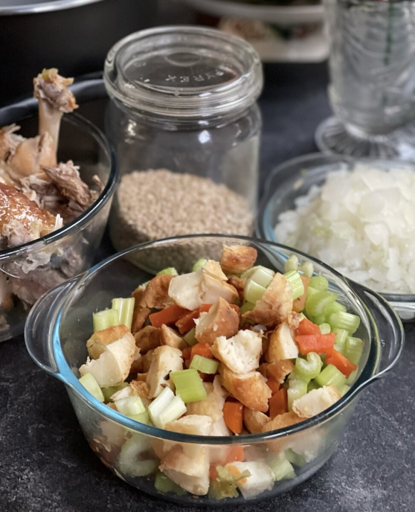 Pressure cooker leftover turkey & vegetable soup