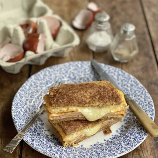 One Pan Omelette Toastie