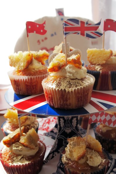 Royal Elderflower & Lemon Curd Butterfly Cakes