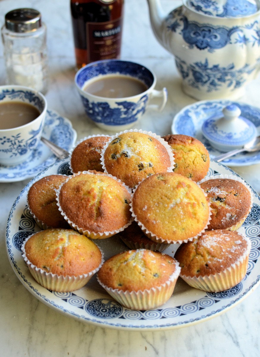 Queen Cakes for Mothering Sunday