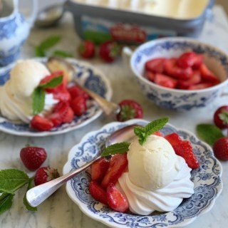 Strawberry and Clotted Cream Pavlovas